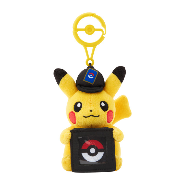 ピカチュウと『ポケカ』を一緒に飾れる！ 可愛い“ぬいぐるみ”が7月18日発売―イーブイ、ミュウもラインナップの便利アイテム