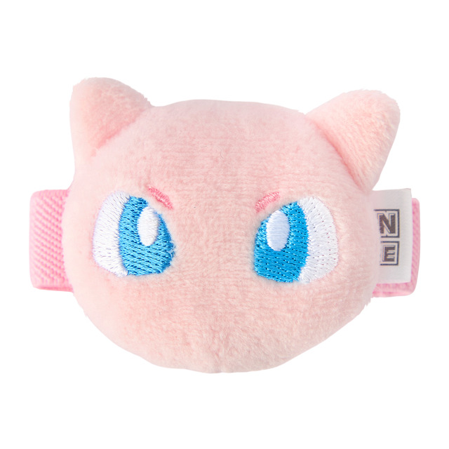 ピカチュウと『ポケカ』を一緒に飾れる！ 可愛い“ぬいぐるみ”が7月18日発売―イーブイ、ミュウもラインナップの便利アイテム