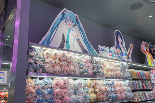 セガ、渋谷に公式ストア「SEGA STORE TOKYO」出店！限定デザインのソニックが展示の新店舗に突撃―COO・内海州史氏も登壇のオープニングセレモニーをレポート
