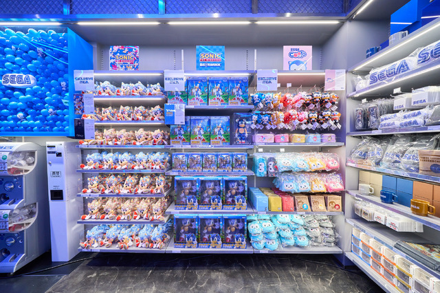 セガ、渋谷に公式ストア「SEGA STORE TOKYO」出店！限定デザインのソニックが展示の新店舗に突撃―COO・内海州史氏も登壇のオープニングセレモニーをレポート