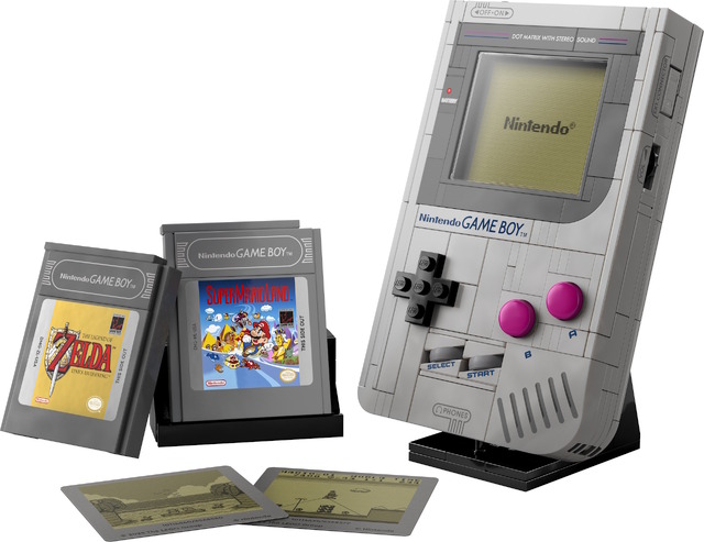 「初代ゲームボーイ」が大人向けレゴになって登場！ボタンや差込口、『ゼルダ』『マリオ』のカートリッジまで付属の超本格仕様