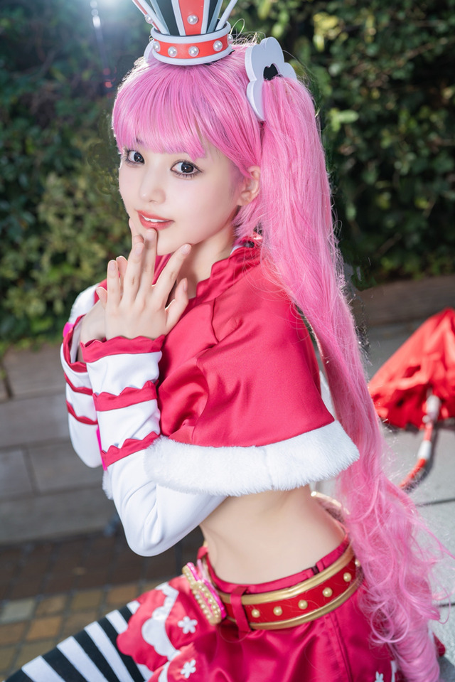 ペローナ『ONE PIECE』／erina/高島江梨奈（X：@erina_dayooo2）
