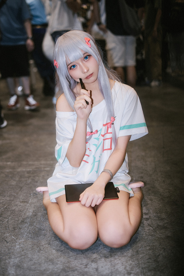 和泉紗霧 「エロマンガ先生」／はるか（Instagram：sharkumaaa）