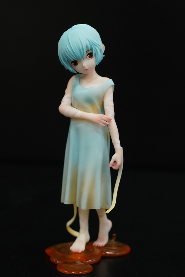 綾波レイ、アスカの大型造形物も！「エヴァワンフェス」珠玉の作品が大集結、放送30周年を記念した特別コラボ企画の様子をお届け【WF2025夏】