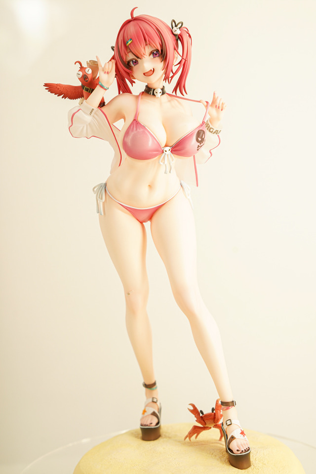 【WF2025夏】今年の夏は『NIKKE』が熱い！通常衣装から夏衣装まで、勝利の女神の麗しいフィギュアが「ワンフェス」に大集結