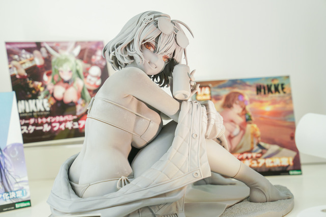 【WF2025夏】今年の夏は『NIKKE』が熱い！通常衣装から夏衣装まで、勝利の女神の麗しいフィギュアが「ワンフェス」に大集結