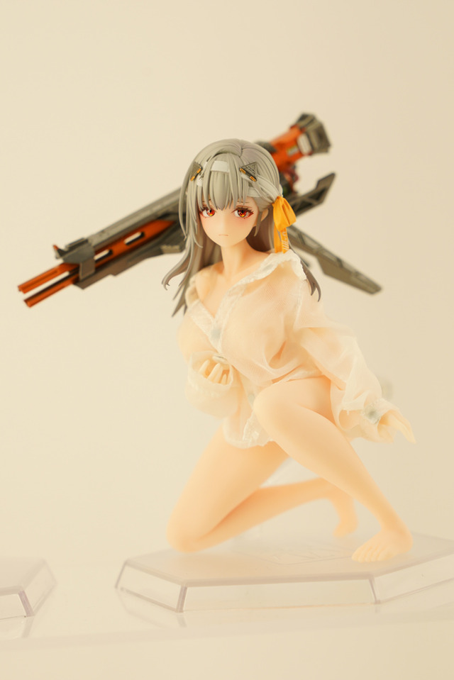 【WF2025夏】今年の夏は『NIKKE』が熱い！通常衣装から夏衣装まで、勝利の女神の麗しいフィギュアが「ワンフェス」に大集結