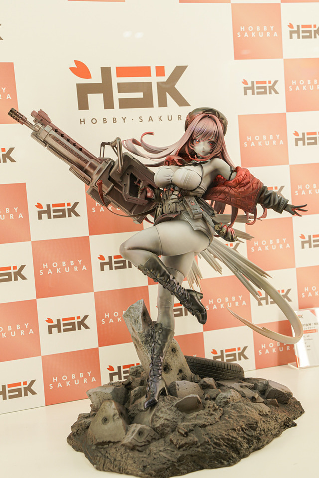 【WF2025夏】今年の夏は『NIKKE』が熱い！通常衣装から夏衣装まで、勝利の女神の麗しいフィギュアが「ワンフェス」に大集結