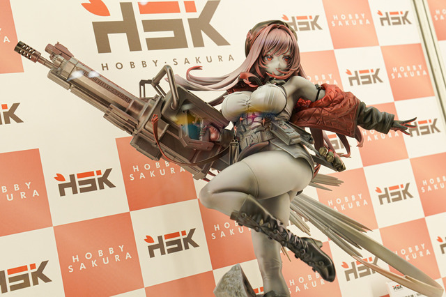 【WF2025夏】今年の夏は『NIKKE』が熱い！通常衣装から夏衣装まで、勝利の女神の麗しいフィギュアが「ワンフェス」に大集結