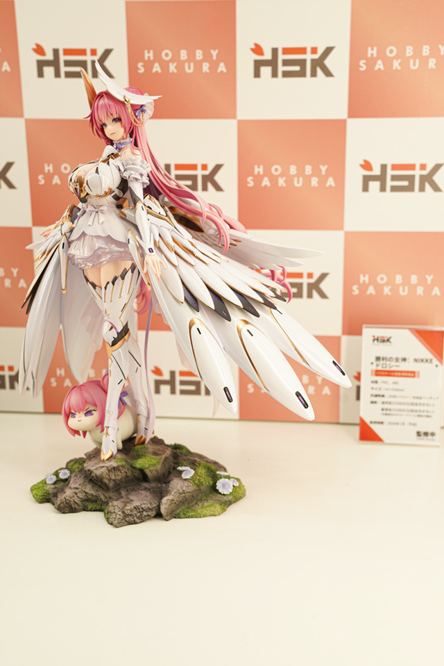 【WF2025夏】今年の夏は『NIKKE』が熱い！通常衣装から夏衣装まで、勝利の女神の麗しいフィギュアが「ワンフェス」に大集結