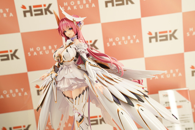 【WF2025夏】今年の夏は『NIKKE』が熱い！通常衣装から夏衣装まで、勝利の女神の麗しいフィギュアが「ワンフェス」に大集結