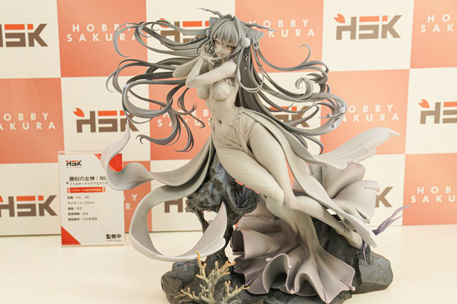【WF2025夏】今年の夏は『NIKKE』が熱い！通常衣装から夏衣装まで、勝利の女神の麗しいフィギュアが「ワンフェス」に大集結