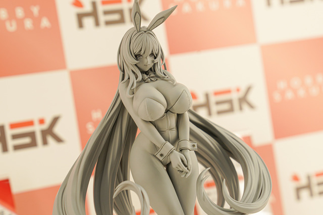 【WF2025夏】今年の夏は『NIKKE』が熱い！通常衣装から夏衣装まで、勝利の女神の麗しいフィギュアが「ワンフェス」に大集結
