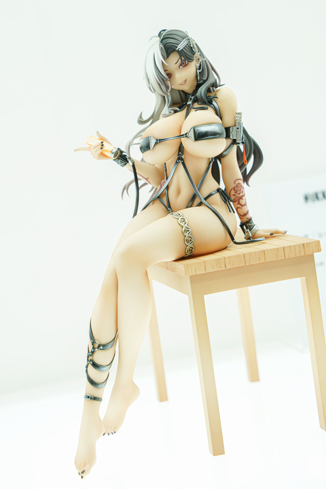 【WF2025夏】今年の夏は『NIKKE』が熱い！通常衣装から夏衣装まで、勝利の女神の麗しいフィギュアが「ワンフェス」に大集結