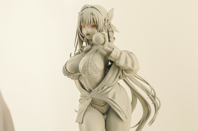 【WF2025夏】今年の夏は『NIKKE』が熱い！通常衣装から夏衣装まで、勝利の女神の麗しいフィギュアが「ワンフェス」に大集結
