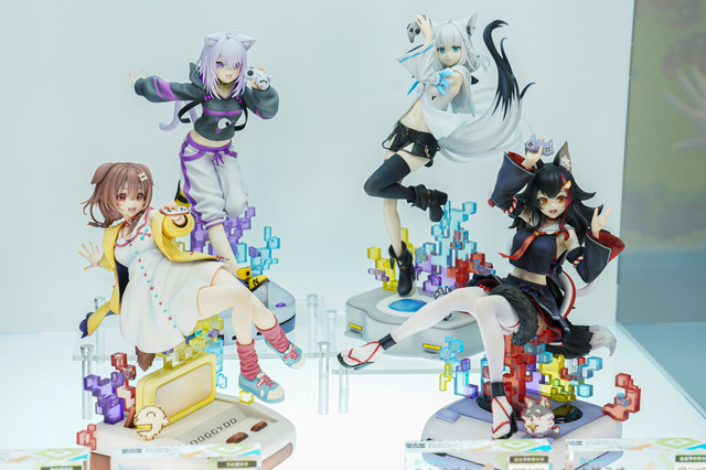 ホロライブ・フワモコやゲーマーズ等身大フィギュアの可愛さが無限大！「ミクxガンダムW」コラボなど「ワンフェス」を電脳アイドルが彩る【WF2025夏】