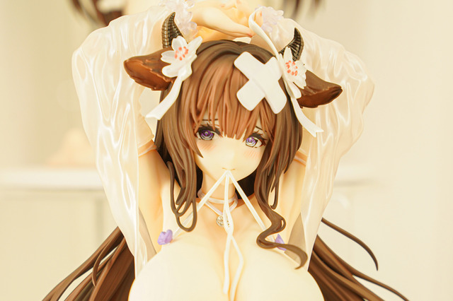 ドキッとする夏衣装から涼やかなドレスまで、「ワンフェス」に猛暑を吹き飛ばす『アズレン』『ブルアカ』美女フィギュアが集結【WF2025夏】