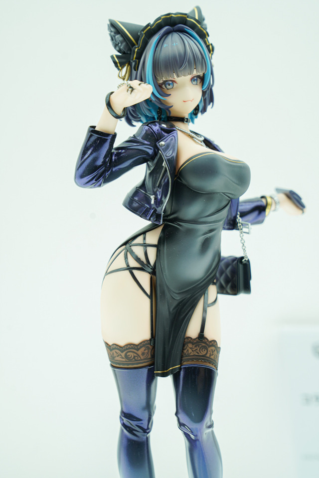 ドキッとする夏衣装から涼やかなドレスまで、「ワンフェス」に猛暑を吹き飛ばす『アズレン』『ブルアカ』美女フィギュアが集結【WF2025夏】