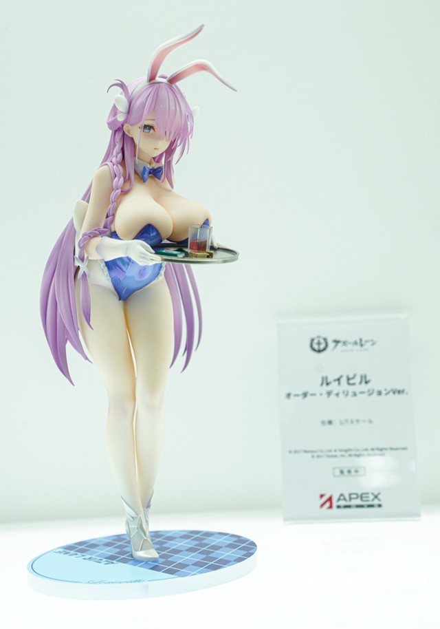 ドキッとする夏衣装から涼やかなドレスまで、「ワンフェス」に猛暑を吹き飛ばす『アズレン』『ブルアカ』美女フィギュアが集結【WF2025夏】