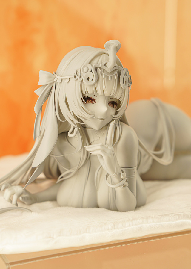 ドキッとする夏衣装から涼やかなドレスまで、「ワンフェス」に猛暑を吹き飛ばす『アズレン』『ブルアカ』美女フィギュアが集結【WF2025夏】