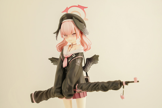 ドキッとする夏衣装から涼やかなドレスまで、「ワンフェス」に猛暑を吹き飛ばす『アズレン』『ブルアカ』美女フィギュアが集結【WF2025夏】