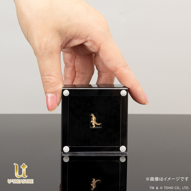 最強の怪獣兵器「メカゴジラ」ミニサイズ“金”フィギュアが数量限定販売！55万円の「ゴジラ-1.0」なども
