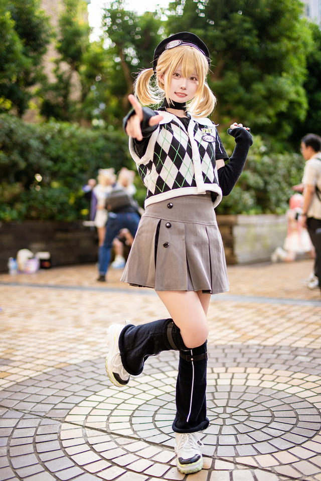 小豆沢こはね『プロジェクトセカイ カラフルステージ！ feat. 初音ミク</b></a>』／reo（X：@reo_cosplay）
