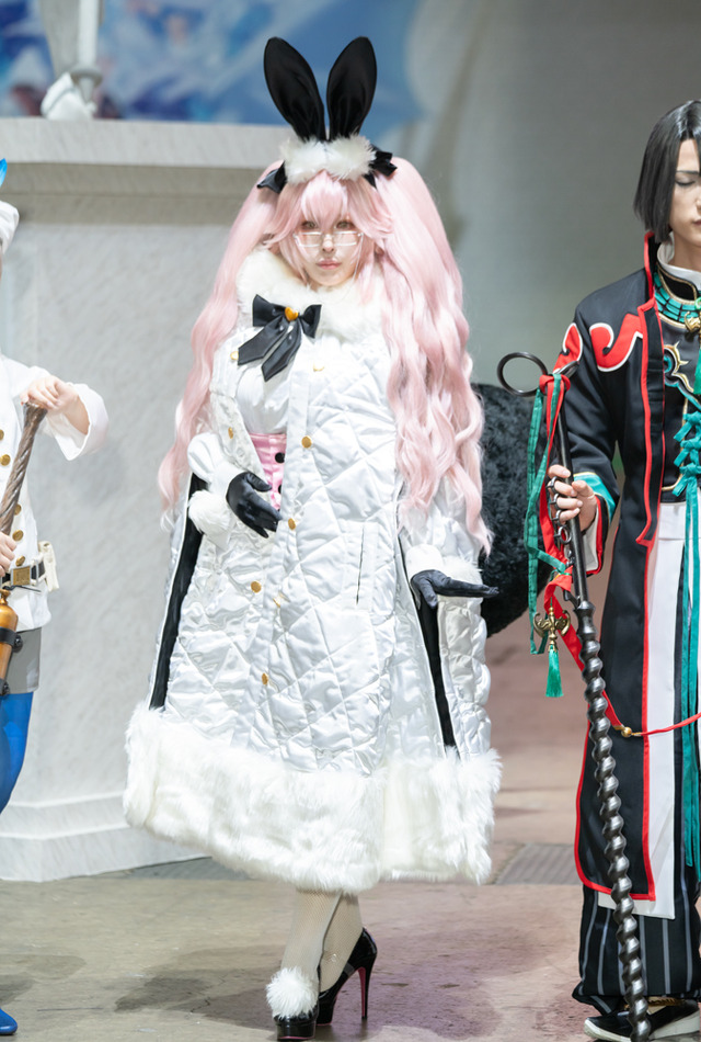 「FGO Fes. 2025」開幕！10周年となるメモリアルフェスは過去最大規模、公式コスプレイヤーと着ぐるみが揃ってお出迎え