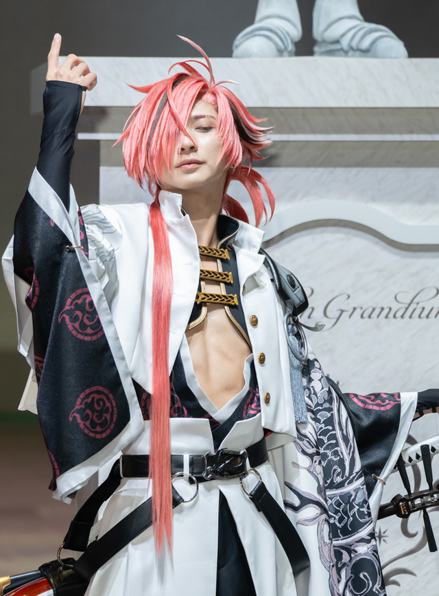 「FGO Fes. 2025」開幕！10周年となるメモリアルフェスは過去最大規模、公式コスプレイヤーと着ぐるみが揃ってお出迎え
