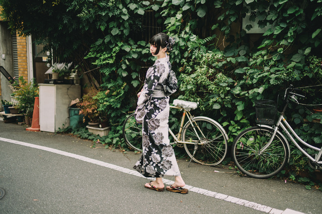 四巫日モミ（X：@momihi__44、Instagram：momihi__444）