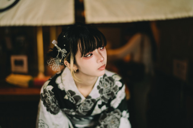 四巫日モミ（X：@momihi__44、Instagram：momihi__444）