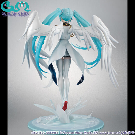 美しい“白い翼”…！「初音ミク × ウイングガンダムゼロ EW」フィギュアが登場ーイラストレーター・neco氏のデザインを元に立体化