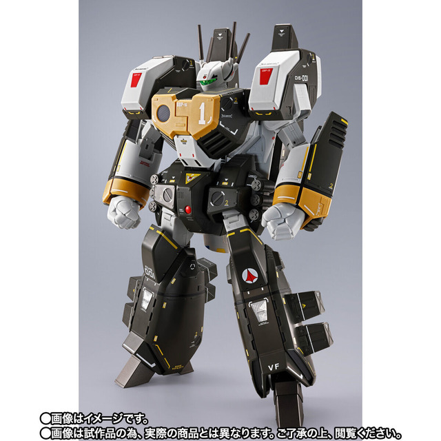 幻のアーマードが特別仕様カラーリングに！「マクロス」より「DX超合金 VF-1S アーマードバルキリー（ロイ・フォッカースペシャル）」が商品化