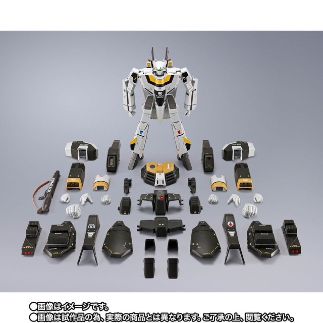 幻のアーマードが特別仕様カラーリングに！「マクロス」より「DX超合金 VF-1S アーマードバルキリー（ロイ・フォッカースペシャル）」が商品化