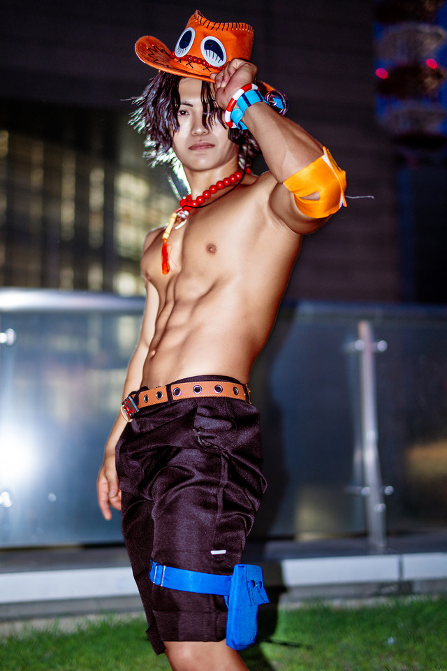 エース「ONE PIECE」／拳タロウ（X：@Light_Middle_K）