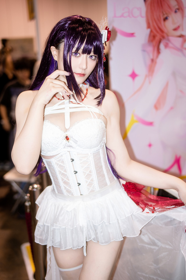 ミハラ『勝利の女神:NIKKE』／Grace Kaori W（Instagram：gracekirara）