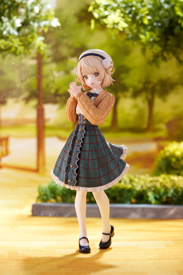 暖かなコーデ姿が可愛い「しぐれうい」プライズフィギュアが再登場！ニットの素材感やスカートのフリルなどディテールにも注目