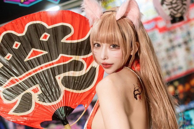 お狐様／かがみ。もち（X：@kagamisou）【COS★FES TREASUREブース】