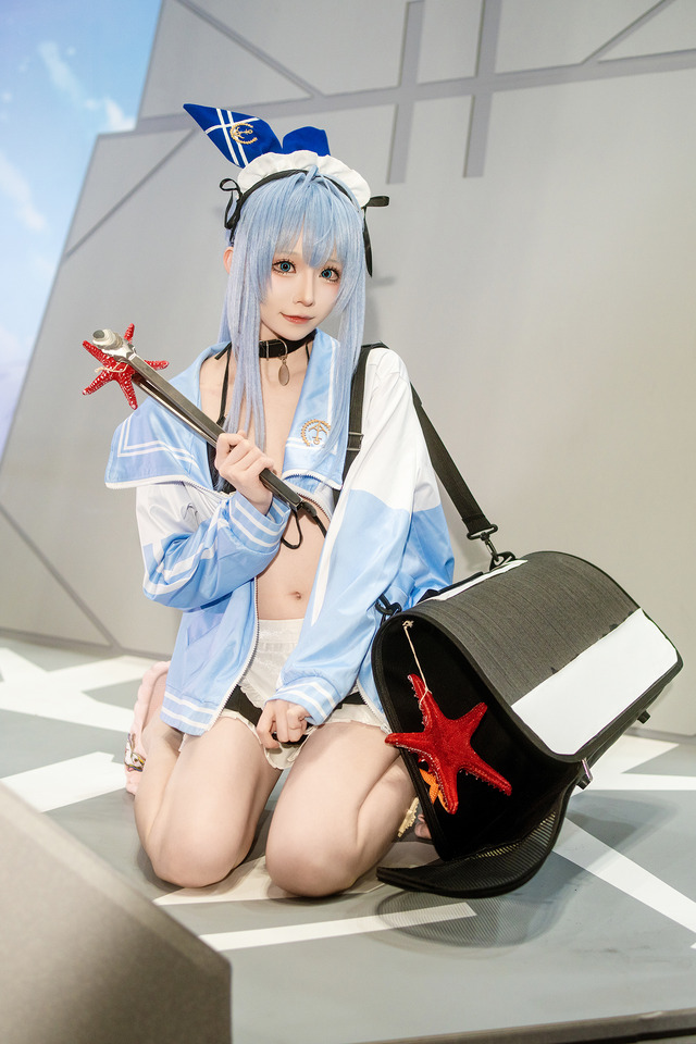 アンカー『勝利の女神:NIKKE』／綺太郎（X：@kitaro_cos）【勝利の女神:NIKKEブース】