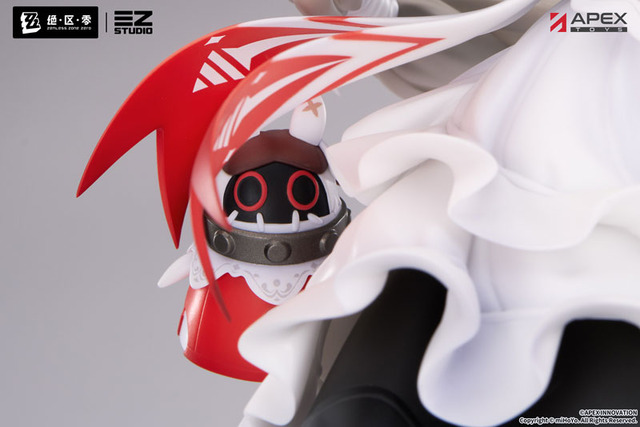 スカートの躍動感やスリットから覗く太ももがセクシー！『ゼンゼロ』よりメイド長「リナ」がフィギュア化