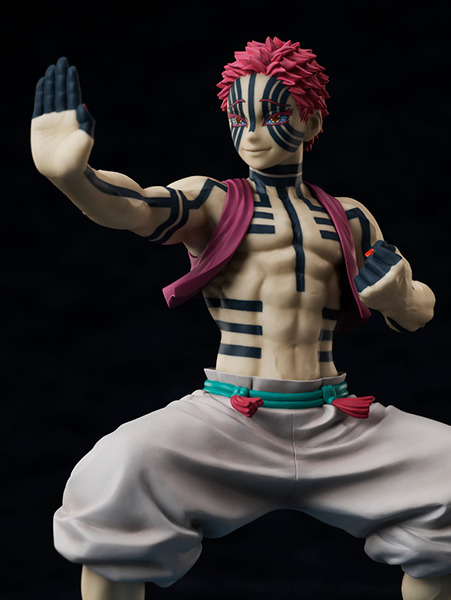 “俺と永遠に戦い続けよう”「鬼滅の刃」より「猗窩座」1/8スケールフィギュアが再登場!台座は「破壊殺・羅針」の特別仕様