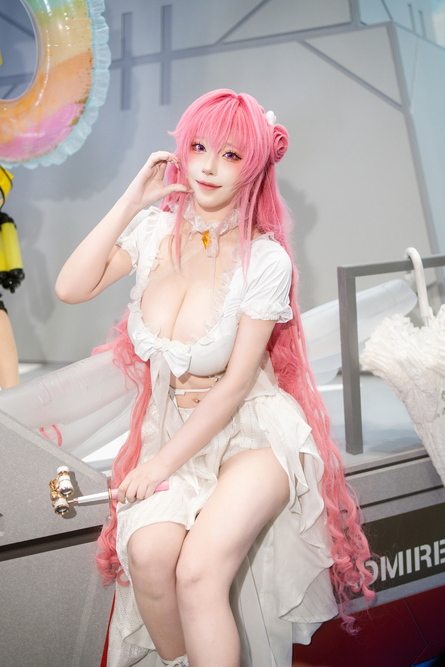 ドロシー『勝利の女神:NIKKE』／tako（X：@Takomayuyi）