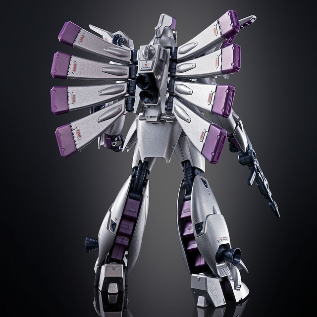 メタリックな銀装甲が映える…！ガンプラ「RE/100 ビギナ・ギナ ［エクストラフィニッシュ］」がプレバンで再販