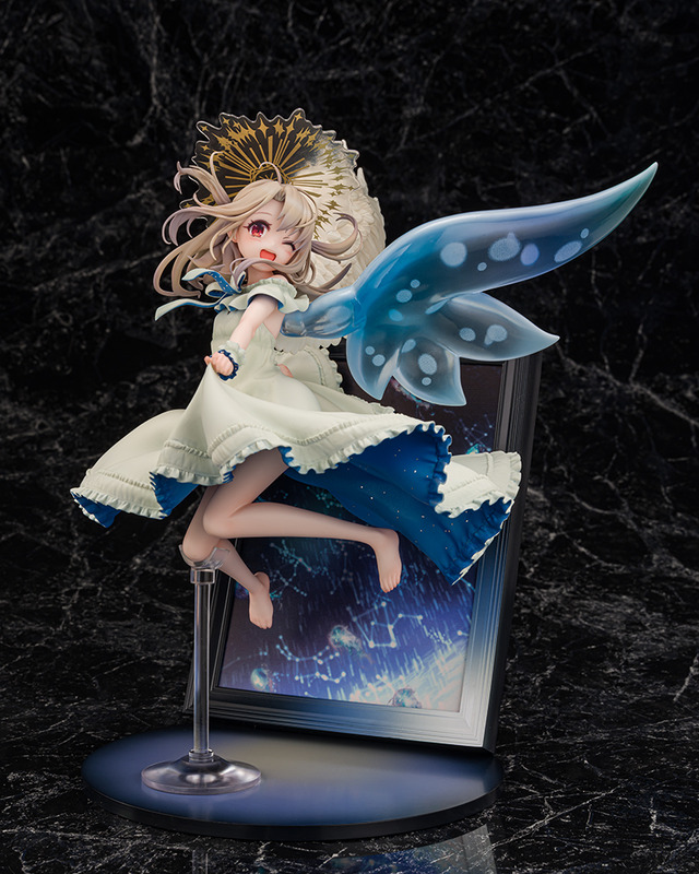 写真立てから飛び出したイリヤの素肌がチラ見せ！「プリズマ☆イリヤ」シリーズ15周年記念イラストが立体化