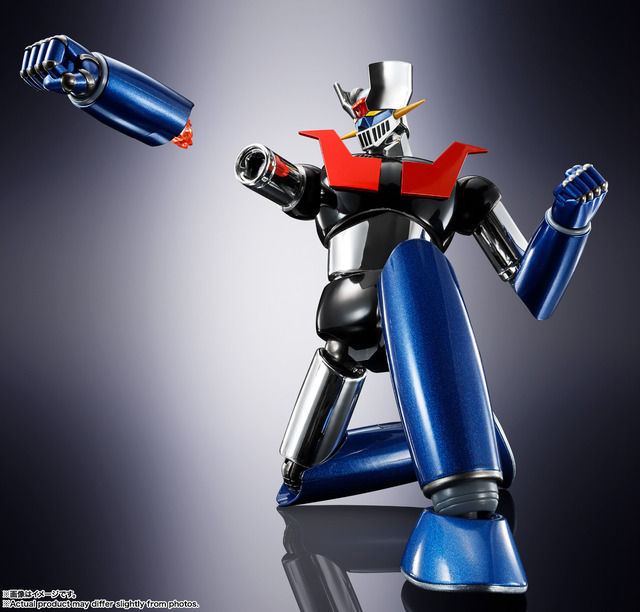 「マジンガーZ 革進」が元祖超合金を思わせる“シルバーメッキ仕様”で新登場！ロケットパンチや腹部ミサイルなどのギミックもバッチリ決まる