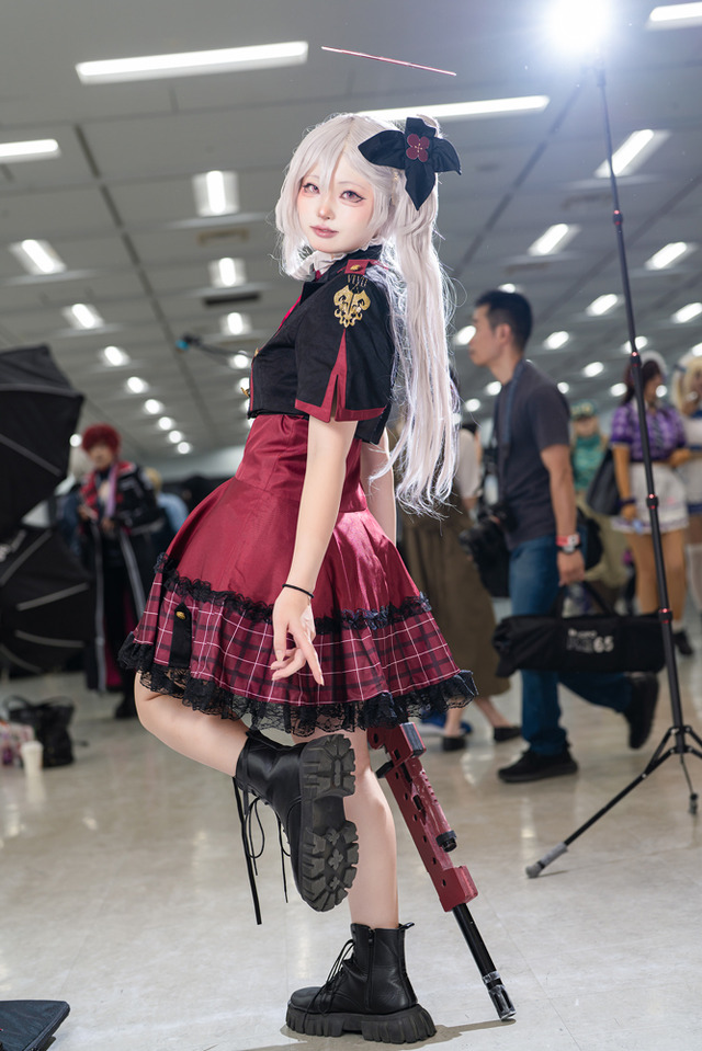 浅黄ムツキ『ブルーアーカイブ』／世界えるか（X：@Erukakundayo）