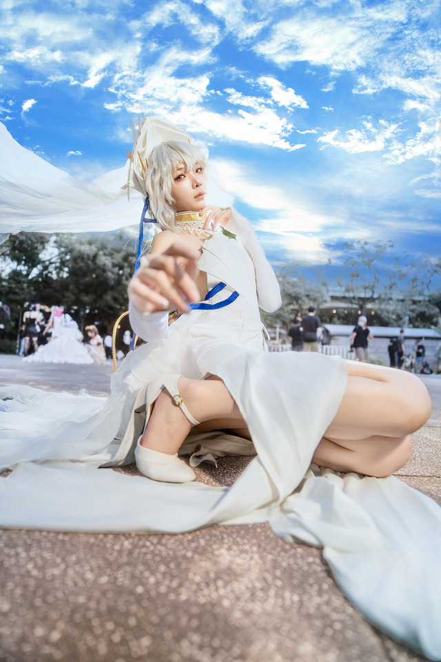 帰溟スペクター『アークナイツ』／四巫日モミ（X：@momihi__44、Instagram：momihi__444）