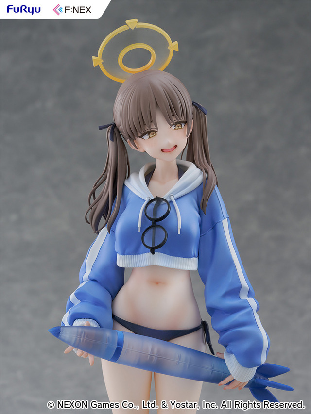 『ブルアカ』から「モエ(水着)」フィギュアが予約受付開始！リアルなシワ表現を施したジャケットなど、魅力を丹念に再現