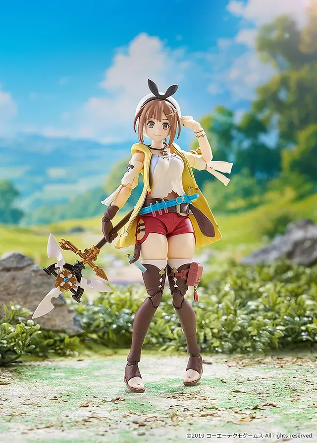 太ももを自由に動かせる！「ライザ」がプラモデルになって登場―もちろん“太さ”も申し分なし
