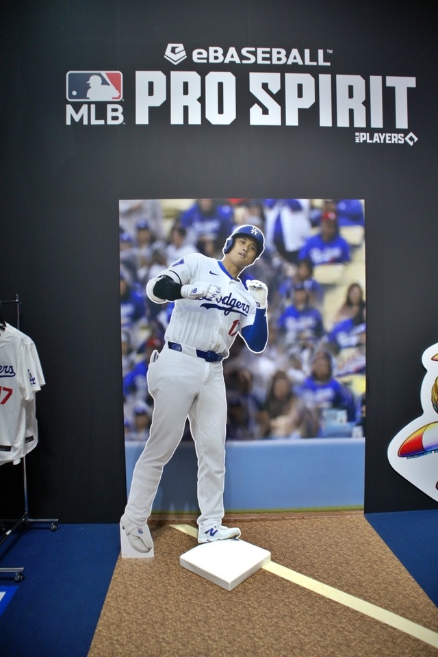 KONAMIブースに大谷翔平選手が降臨！？ 巨大ビジョン＆等身大パネルと記念撮影してみては【TGS2025】